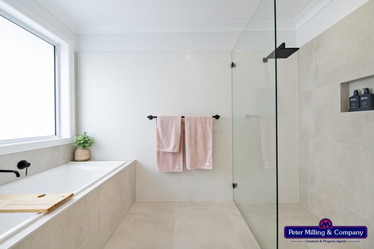 4 bedroom house at 1 Pelagic Court, Dubbo NSW 2830 - photo 11