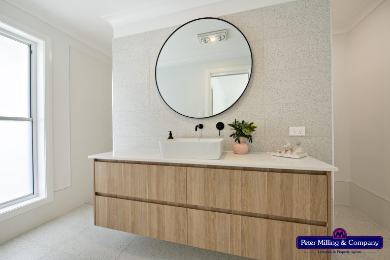 4 bedroom house at 1 Pelagic Court, Dubbo NSW 2830 - photo 13
