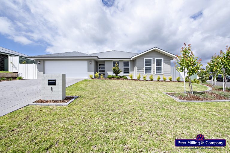 4 bedroom house at 1 Pelagic Court, Dubbo NSW 2830