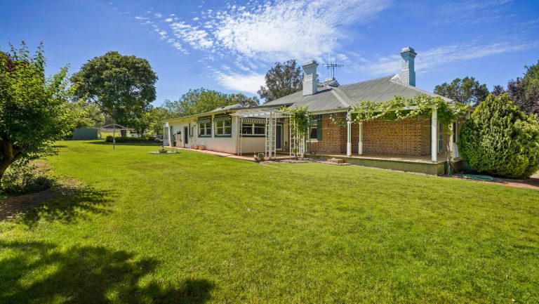 5 bedroom house at 392 Mitchell Highway, Wellington NSW 2820 - photo 24