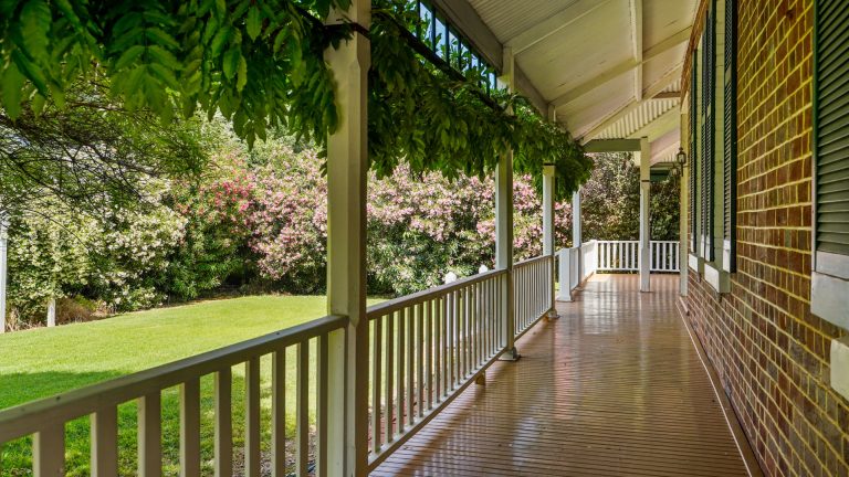 5 bedroom house at 392 Mitchell Highway, Wellington NSW 2820 - photo 4