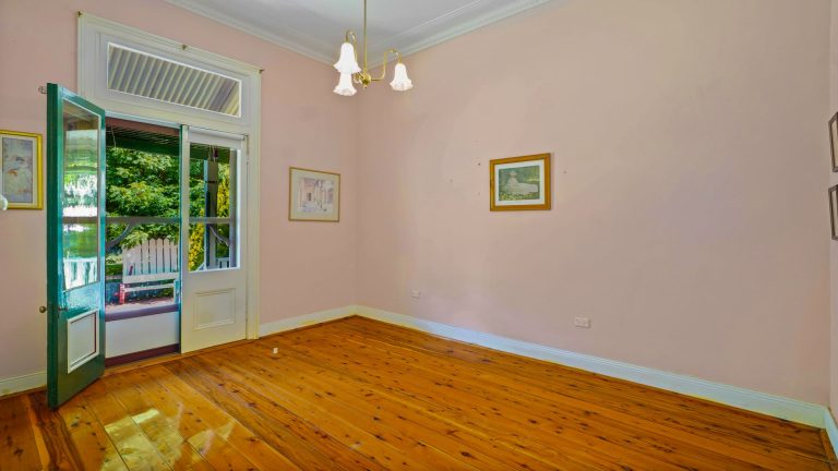 5 bedroom house at 392 Mitchell Highway, Wellington NSW 2820 - photo 10