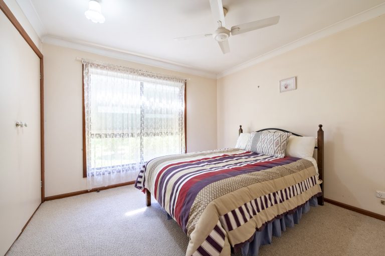 3 bedroom house at 33 Gipps Street, Wellington NSW 2820 - photo 6