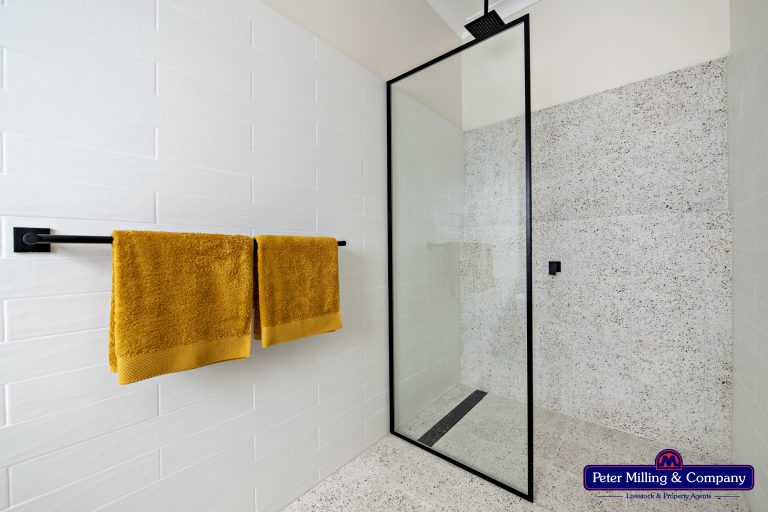 4 bedroom house at 14 Tamworth Street, Dubbo NSW 2830 - photo 13