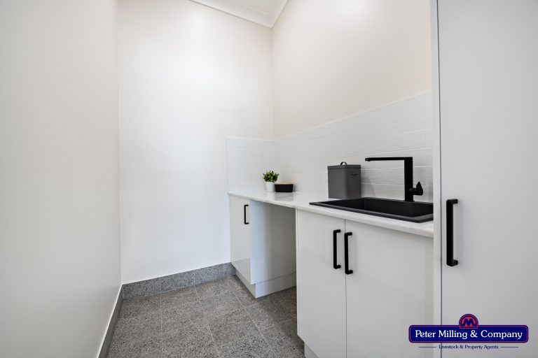 4 bedroom house at 14 Tamworth Street, Dubbo NSW 2830 - photo 14