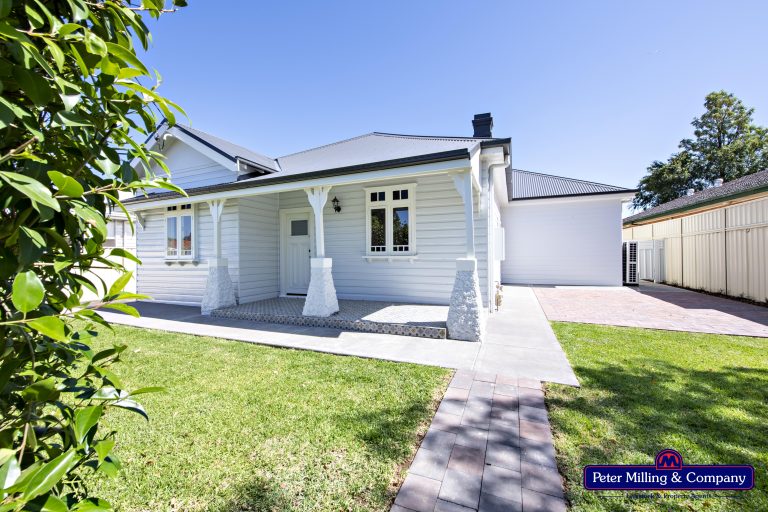 4 bedroom house at 14 Tamworth Street, Dubbo NSW 2830