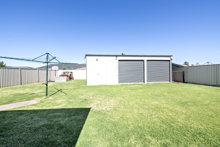 4 bedroom house at 16 King Street, Wellington NSW 2820 - photo 16