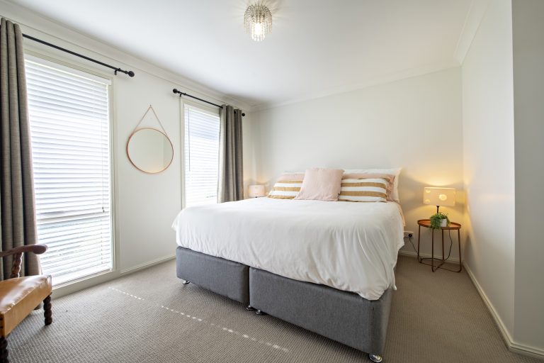 4 bedroom house at 16 King Street, Wellington NSW 2820 - photo 4