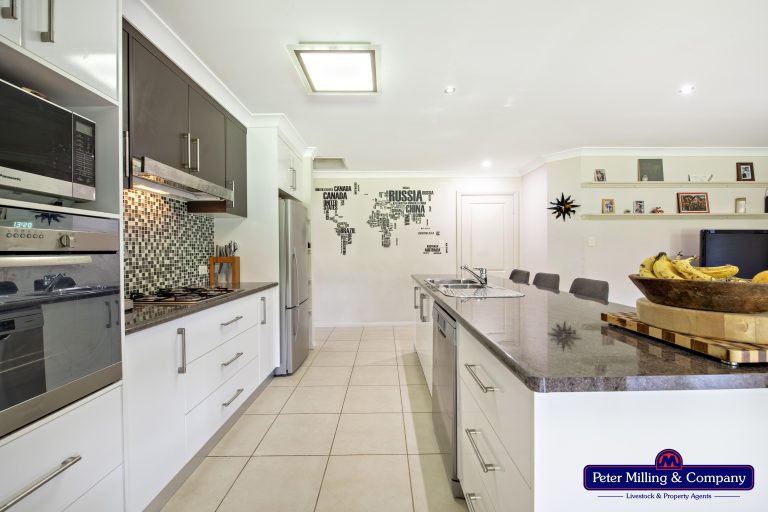 4 bedroom house at 7 Cobbity Avenue, Dubbo NSW 2830 - photo 5