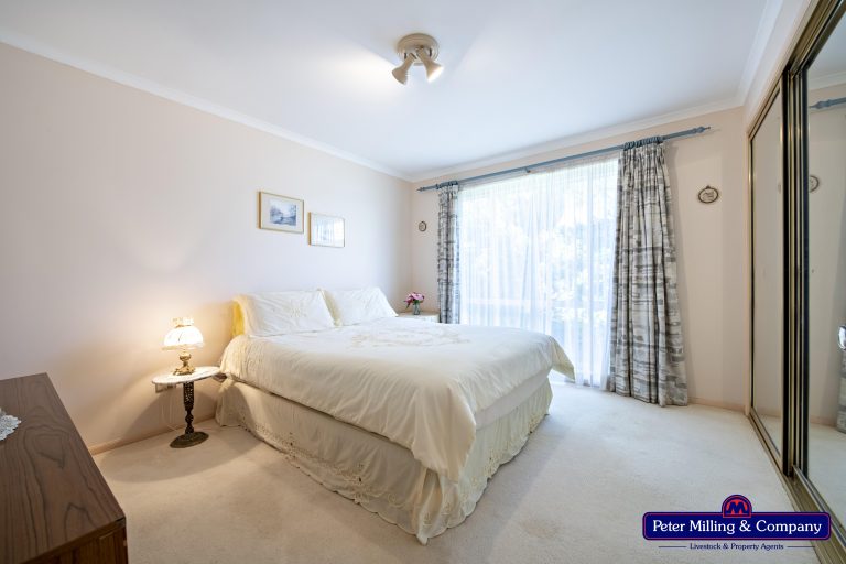 5 bedroom house at 3 Greenslopes Court, Dubbo NSW 2830 - photo 6