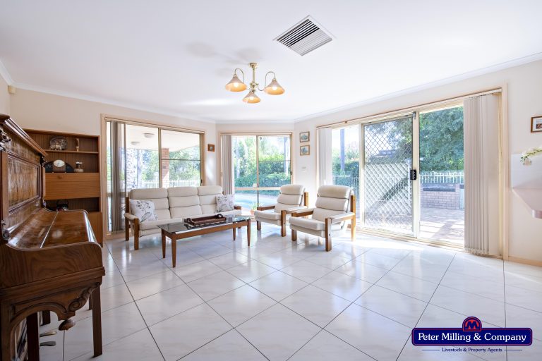 5 bedroom house at 3 Greenslopes Court, Dubbo NSW 2830 - photo 9