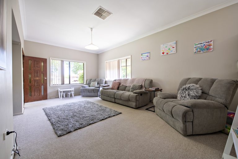 4 bedroom house at 34 Whiteley Street, Wellington NSW 2820 - photo 3