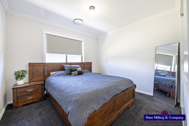 3 bedroom house at 60 Hindmarsh Esplanade, Dubbo NSW 2830 - photo 11