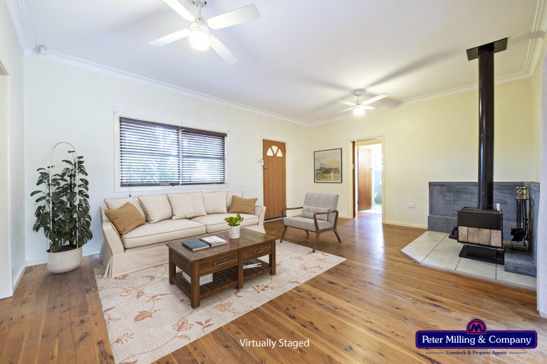 3 bedroom house at 21 Roycox Crescent, Dubbo NSW 2830 - photo 2