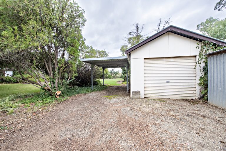 4 bedroom house at 26-28 Montefiores Street, Wellington NSW 2820 - photo 21