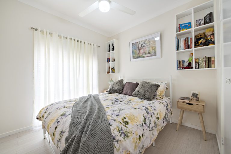6 bedroom house at 10 Marsh Street, Wellington NSW 2820 - photo 13