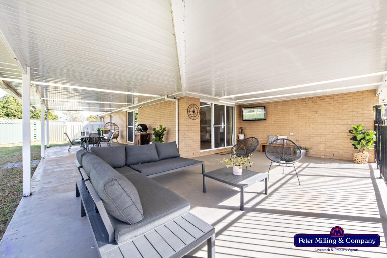 4 bedroom house at 30 Dunheved Circle, Dubbo NSW 2830 - photo 13
