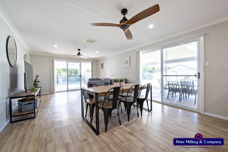 4 bedroom house at 30 Dunheved Circle, Dubbo NSW 2830 - photo 9
