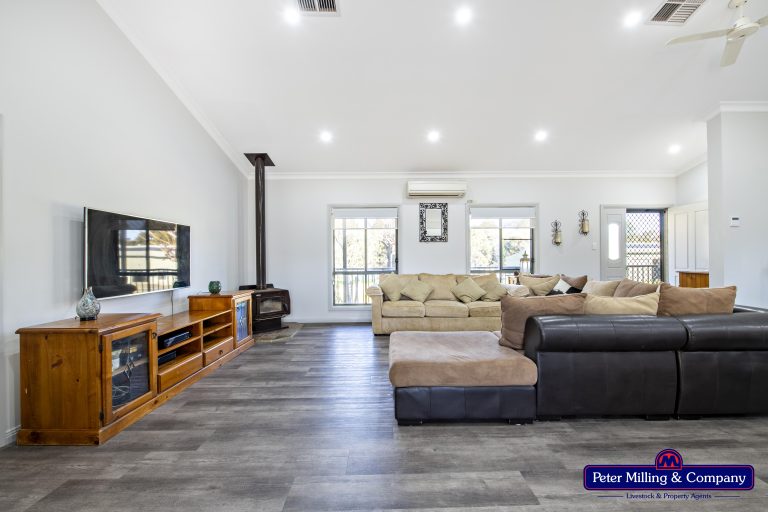 5 bedroom house at 10 Werrigal Street, Wongarbon NSW 2831 - photo 5