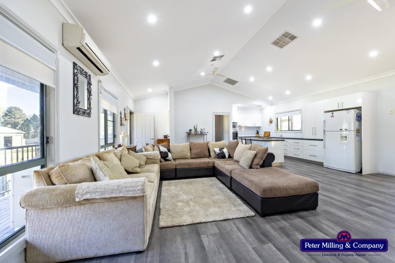 5 bedroom house at 10 Werrigal Street, Wongarbon NSW 2831 - photo 6