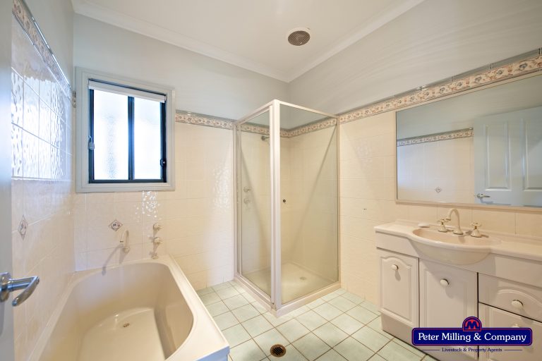 5 bedroom house at 10 Werrigal Street, Wongarbon NSW 2831 - photo 9