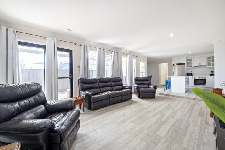 4 bedroom house at 113 Percy Street, Wellington NSW 2820 - photo 12