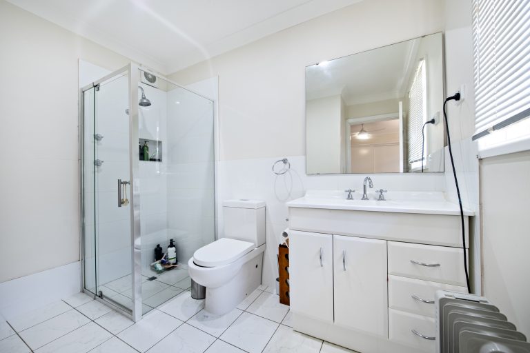 4 bedroom house at 113 Percy Street, Wellington NSW 2820 - photo 4