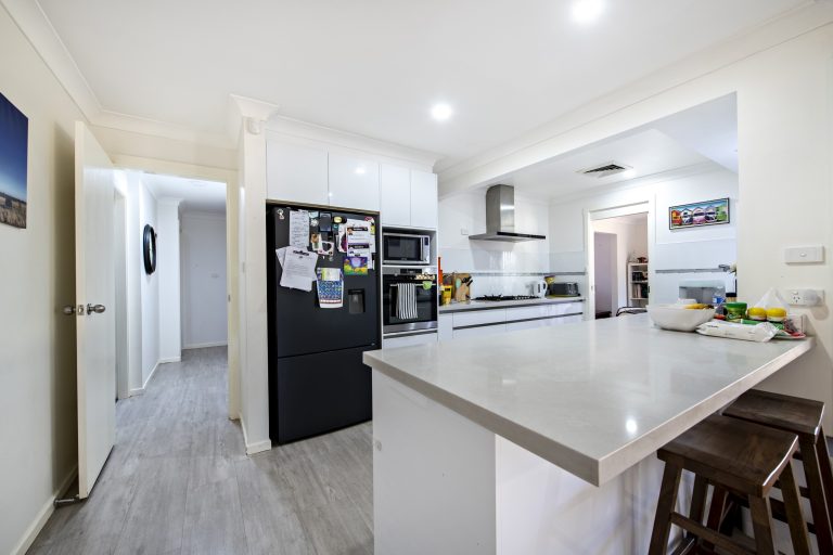 4 bedroom house at 30 Jean Street, Wellington NSW 2820 - photo 10
