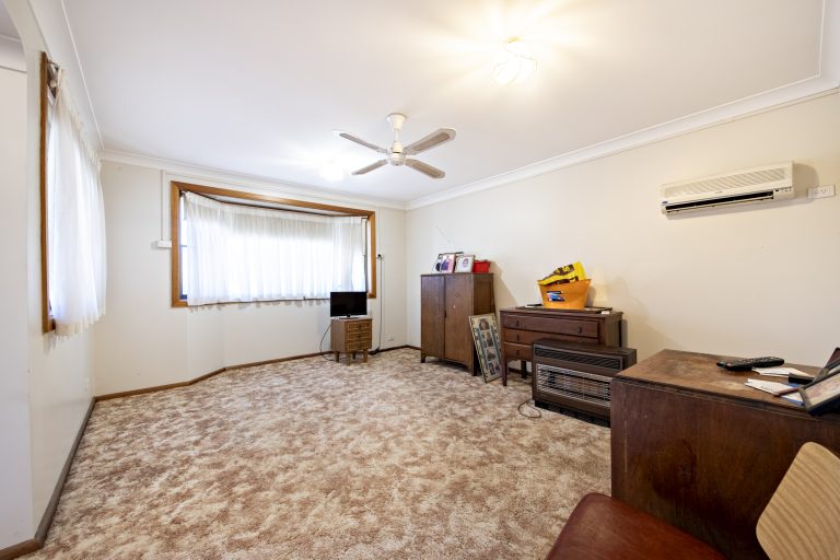 2 bedroom house at 1/59 Whiteley Street, Wellington NSW 2820 - photo 4