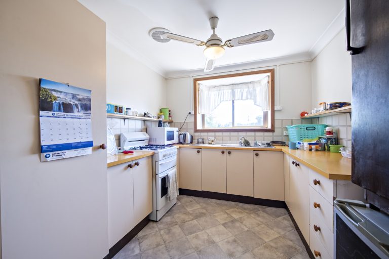 2 bedroom house at 1/59 Whiteley Street, Wellington NSW 2820 - photo 6