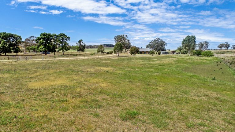 Lifestyle property at 487 Bennetts Road, Wellington NSW 2820 - photo 3