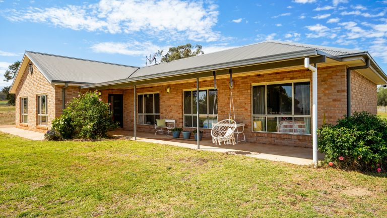 Lifestyle property at 487 Bennetts Road, Wellington NSW 2820 - photo 5