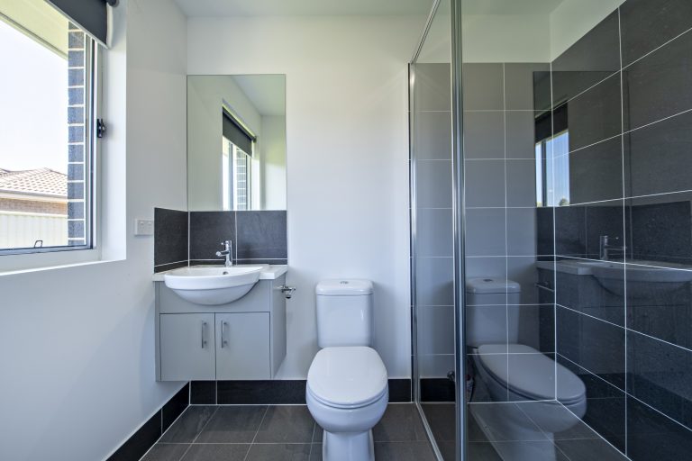 4 bedroom house at 5 Grevillea Place, Wellington NSW 2820 - photo 4