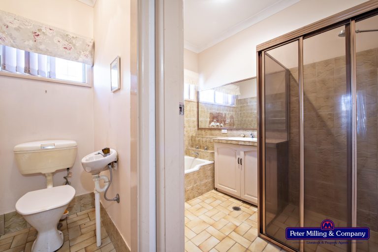 3 bedroom house at 65 North Street, Dubbo NSW 2830 - photo 9