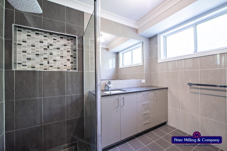 3 bedroom house at 11 Jacqueline Drive, Dubbo NSW 2830 - photo 4