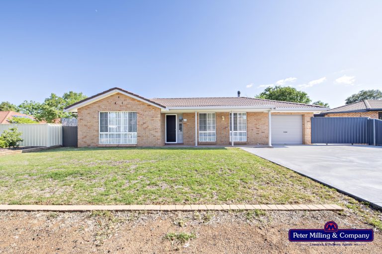 3 bedroom house at 11 Jacqueline Drive, Dubbo NSW 2830