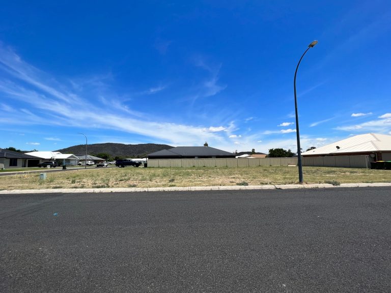 Land at 18 Nicholii Street, Wellington NSW 2820