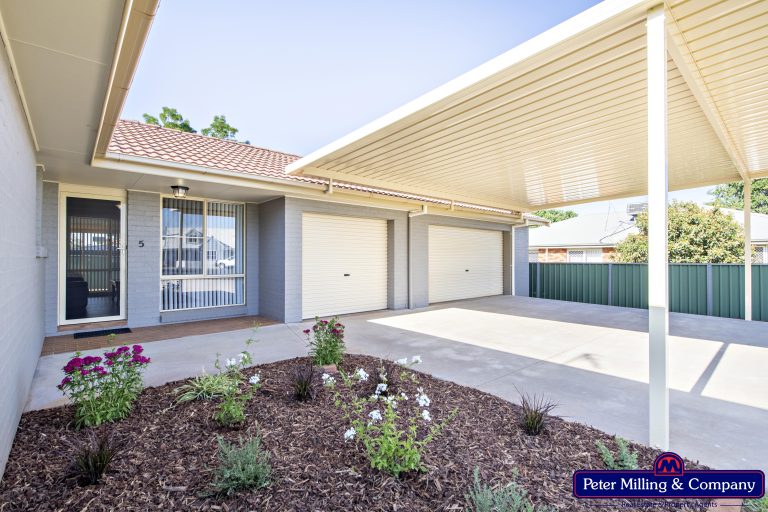3 bedroom house at 5 Grevillea Close, Dubbo NSW 2830 - photo 2