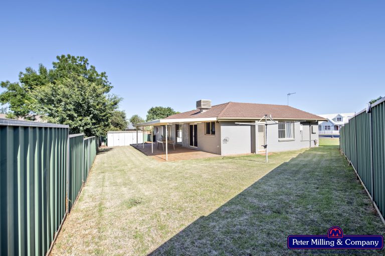 3 bedroom house at 5 Grevillea Close, Dubbo NSW 2830 - photo 11