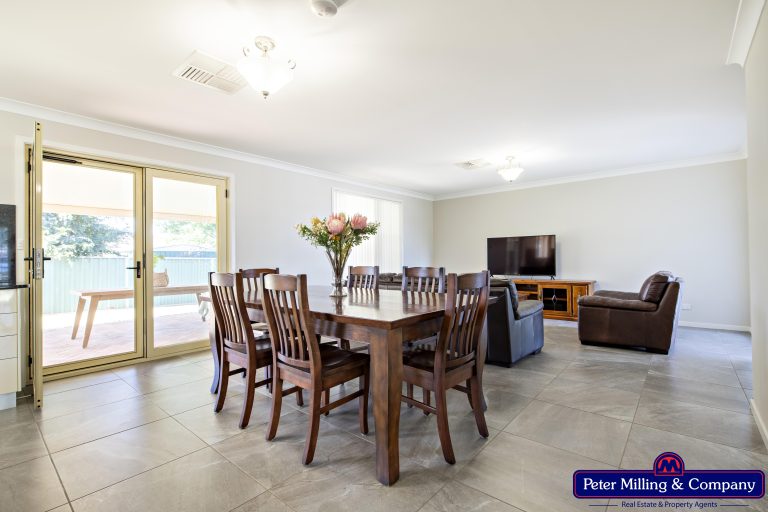 3 bedroom house at 5 Grevillea Close, Dubbo NSW 2830 - photo 5
