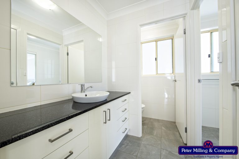 3 bedroom house at 5 Grevillea Close, Dubbo NSW 2830 - photo 7