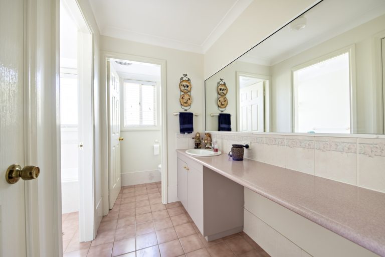 4 bedroom house at 3 Casuarina Close, Wellington NSW 2820 - photo 12