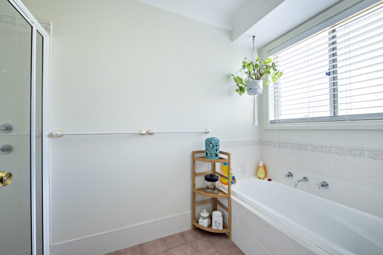 4 bedroom house at 3 Casuarina Close, Wellington NSW 2820 - photo 13