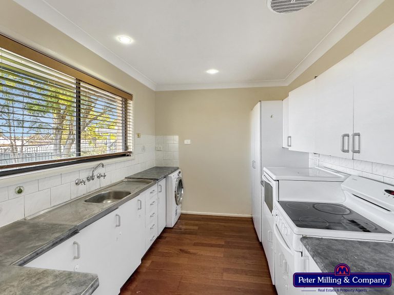 4 bedroom house at 43 Meek Street, Dubbo NSW 2830 - photo 2