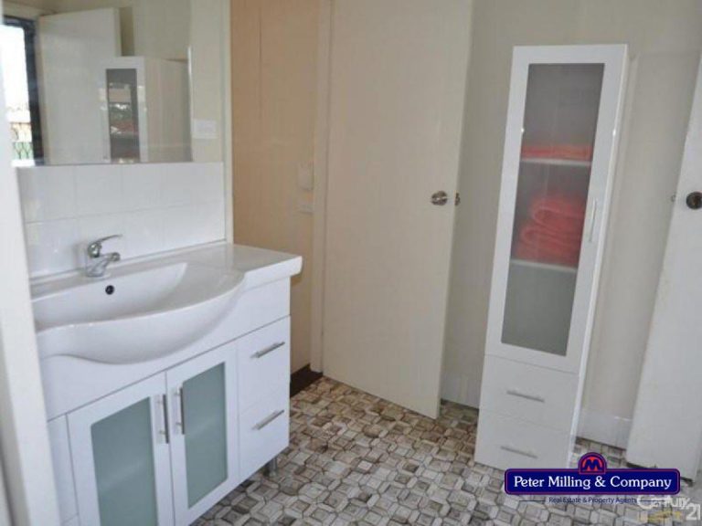 4 bedroom house at 43 Meek Street, Dubbo NSW 2830 - photo 14