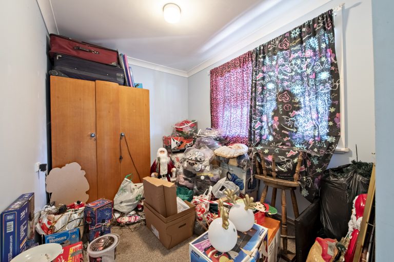 6 bedroom house at 22-24 Marsh Street, Wellington NSW 2820 - photo 14