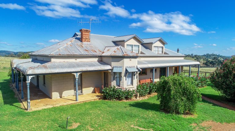 6 bedroom mixed farming property at 267 Dripstone Road, Wellington NSW 2820 - photo 2