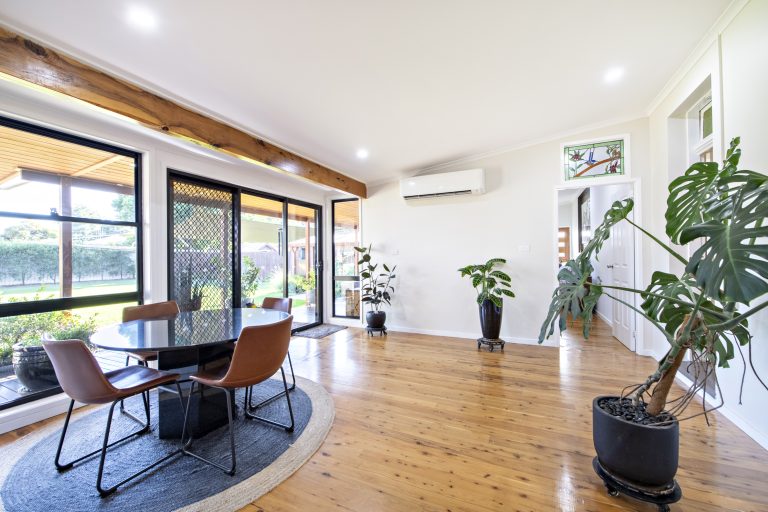 4 bedroom house at 8 Warne Street, Wellington NSW 2820 - photo 14