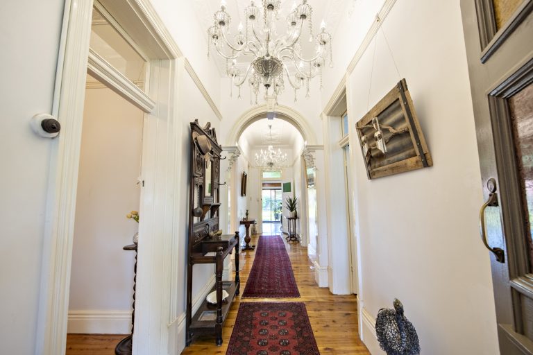 4 bedroom house at 8 Warne Street, Wellington NSW 2820 - photo 4