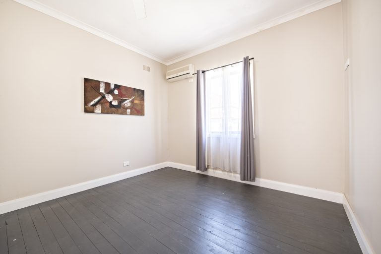 3 bedroom house at 165 Simpson Street, Wellington NSW 2820 - photo 6